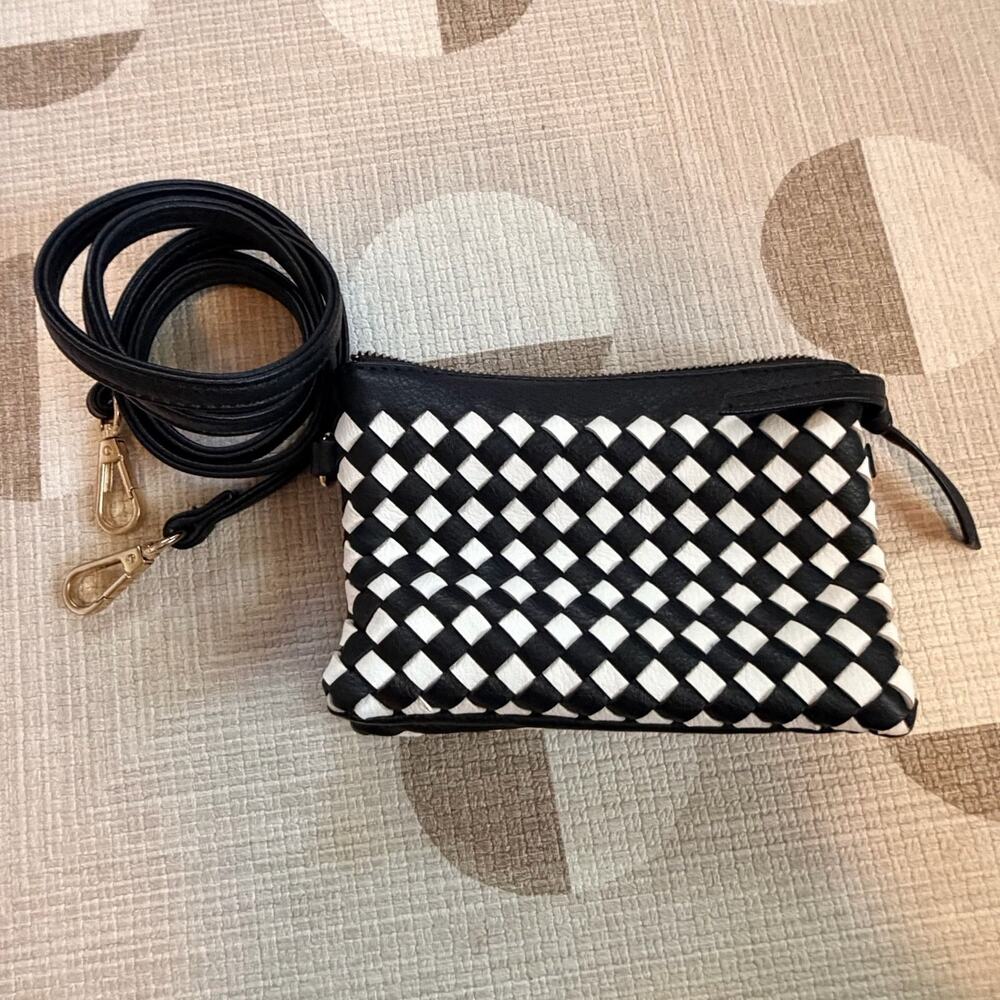 Charming Charlie Black White Woven Crossbody Wristlet Convertible Clutch Bag